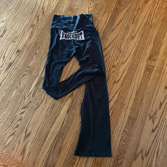 VTG Las Vegas flare cotton stretch American Apparel Black Knockout Leggings. SB3 - Picture 3 of 7